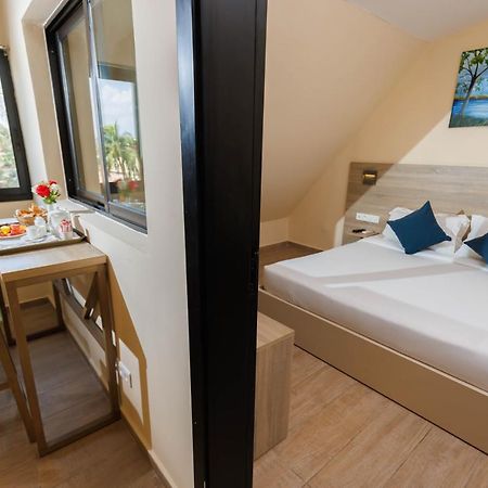 Silver Moon Hotel Αμπιτζάν Εξωτερικό φωτογραφία