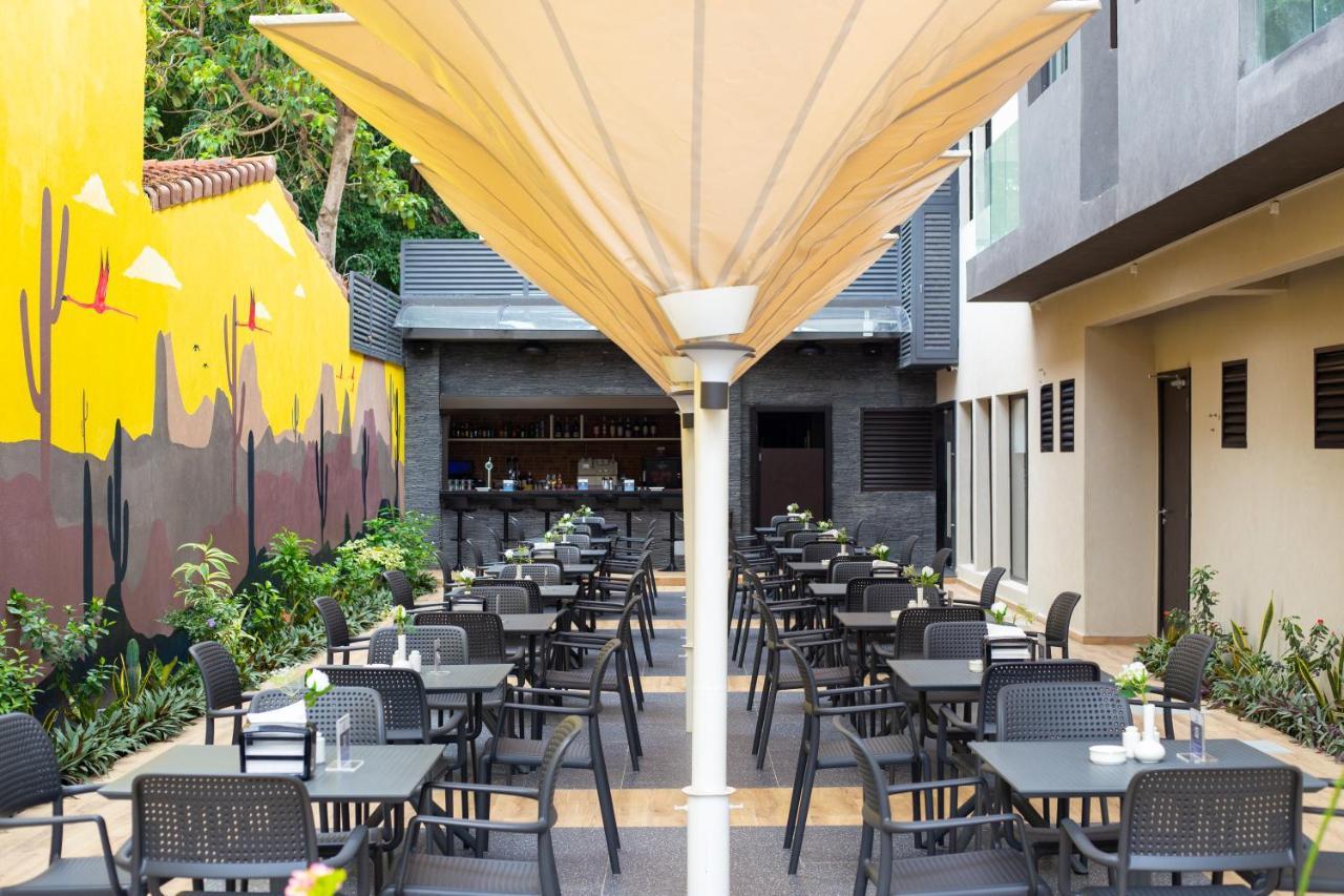 Silver Moon Hotel Αμπιτζάν Εξωτερικό φωτογραφία