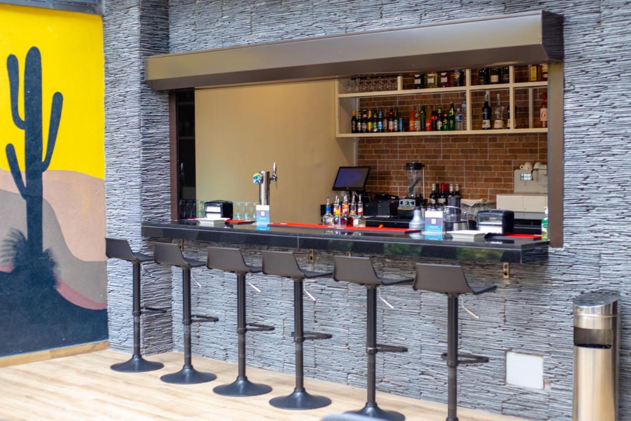 Silver Moon Hotel Αμπιτζάν Εξωτερικό φωτογραφία
