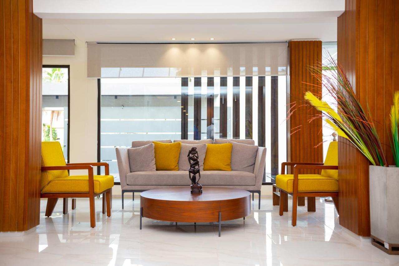 Silver Moon Hotel Αμπιτζάν Εξωτερικό φωτογραφία