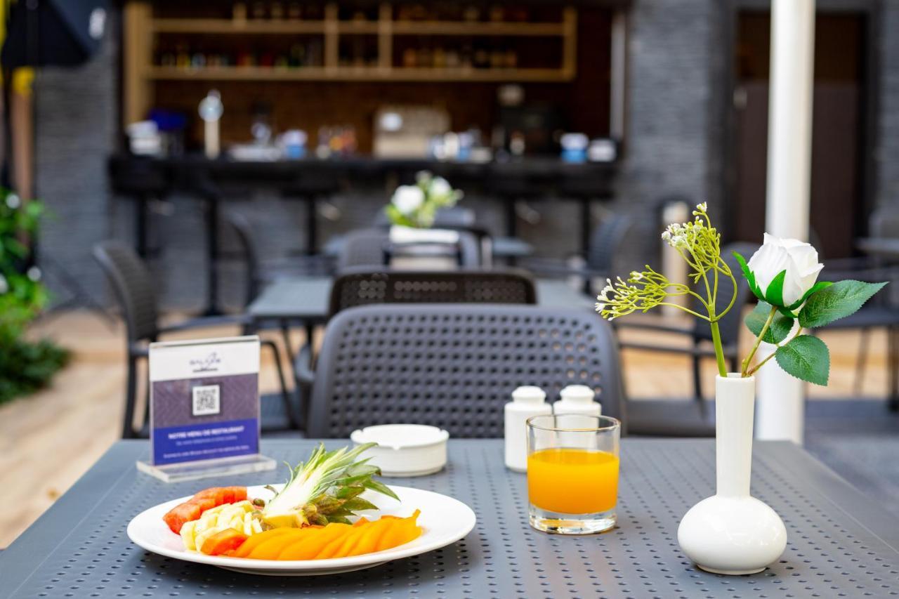 Silver Moon Hotel Αμπιτζάν Εξωτερικό φωτογραφία