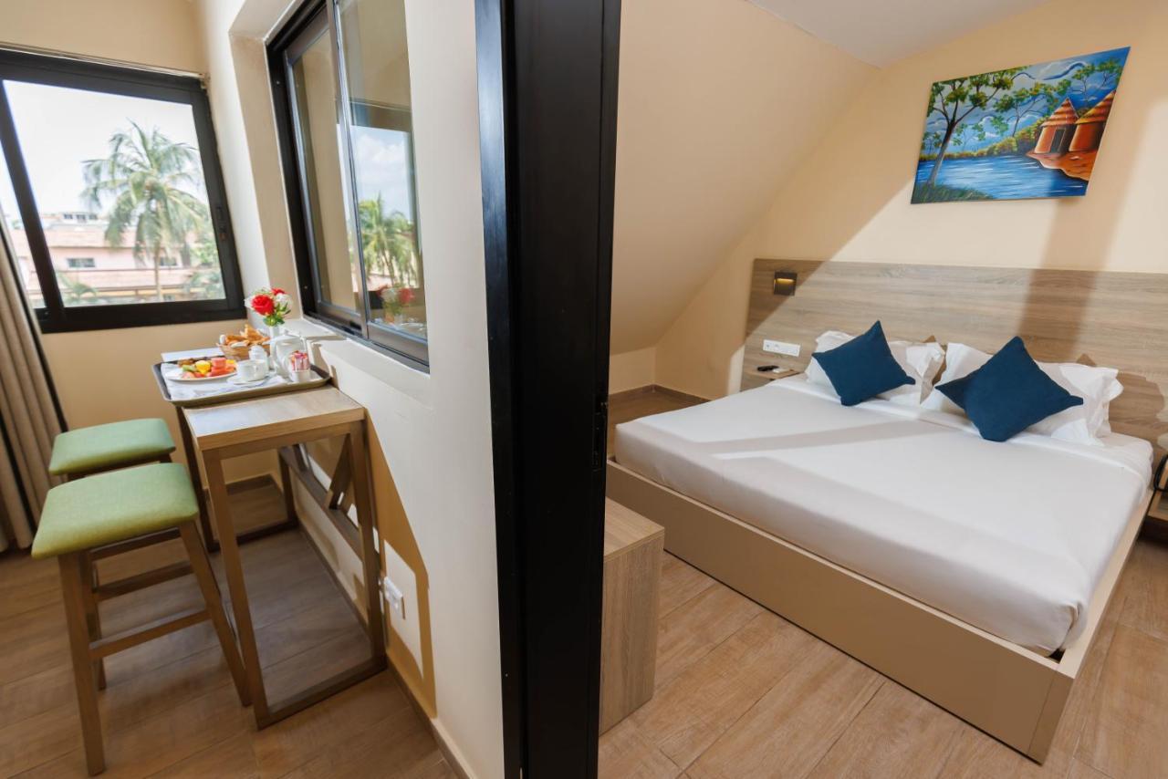 Silver Moon Hotel Αμπιτζάν Εξωτερικό φωτογραφία