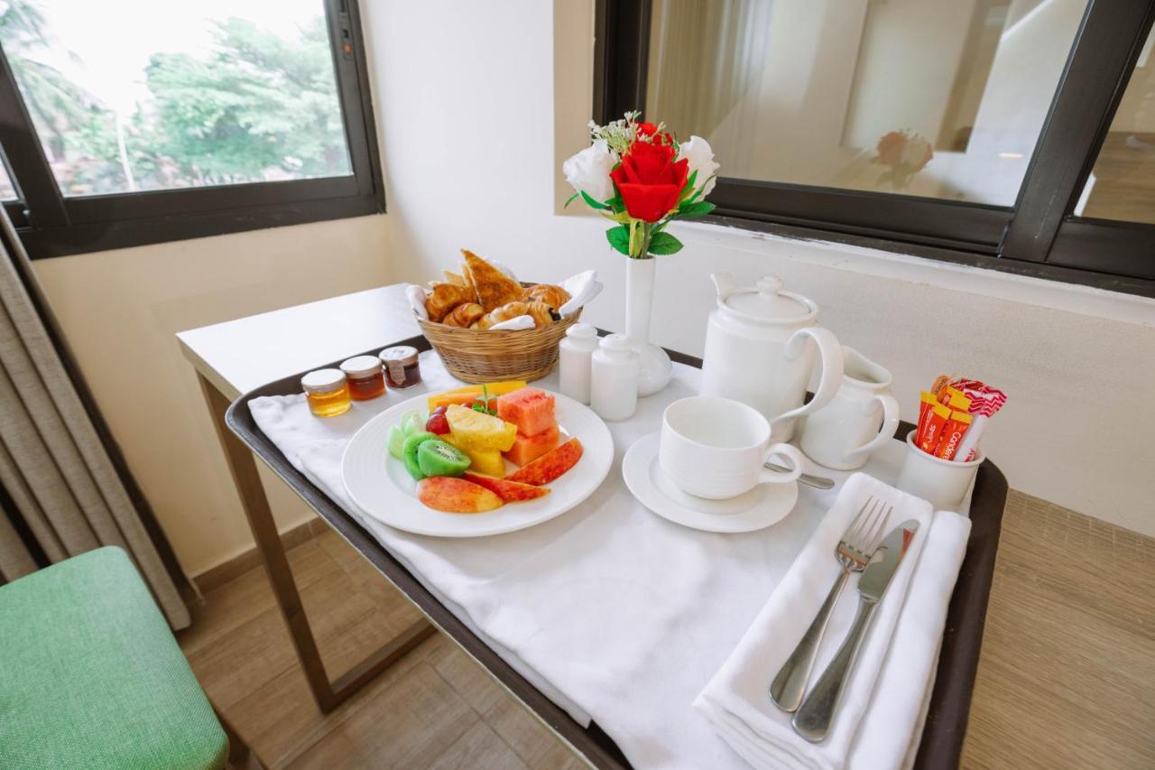 Silver Moon Hotel Αμπιτζάν Εξωτερικό φωτογραφία