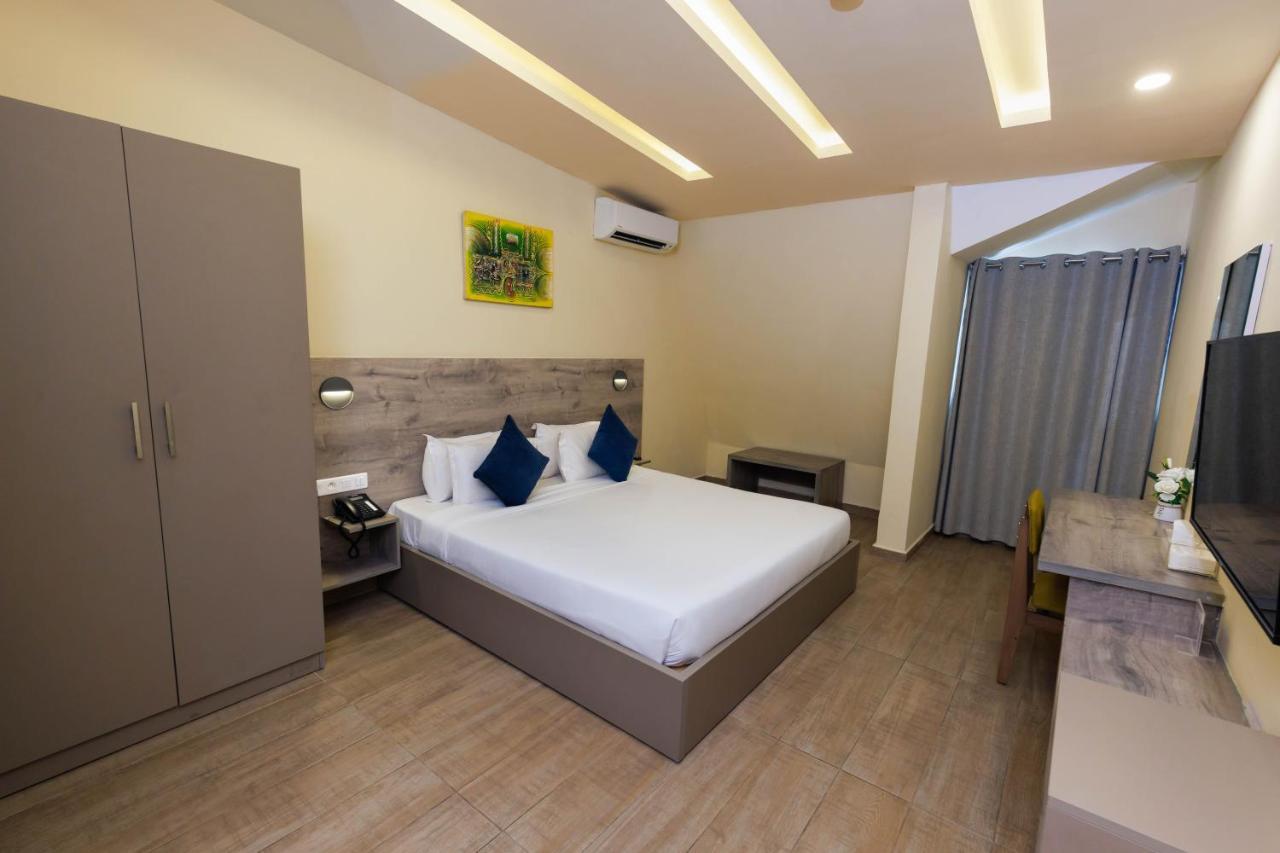 Silver Moon Hotel Αμπιτζάν Εξωτερικό φωτογραφία