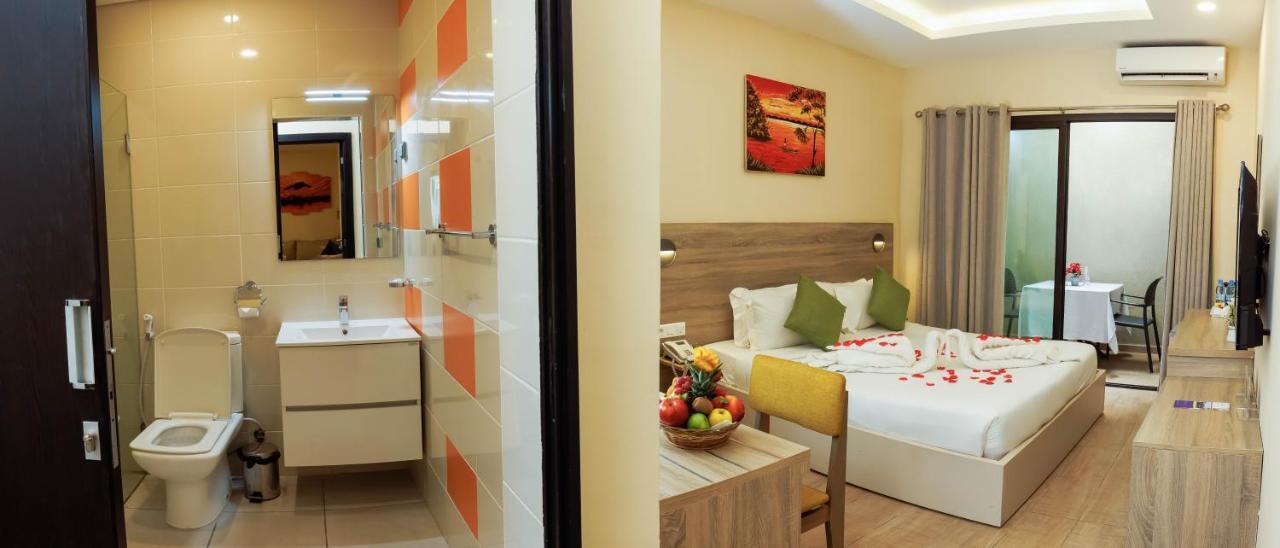 Silver Moon Hotel Αμπιτζάν Εξωτερικό φωτογραφία